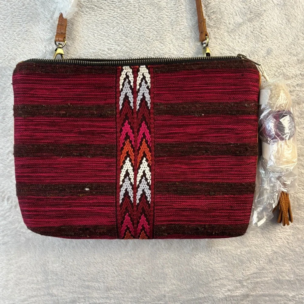 Mercado Global‎ Women's Crossbody Bag Ruby Red Woven Striped Cotton NWT